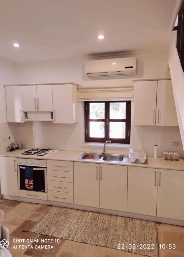 Malia Fountain House Apartment ฟามากุสต้า ภายนอก รูปภาพ